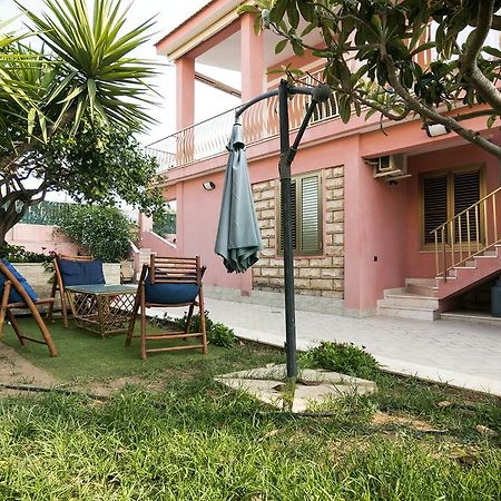 시클리 La Rosa Del Deserto B&B 외부 사진